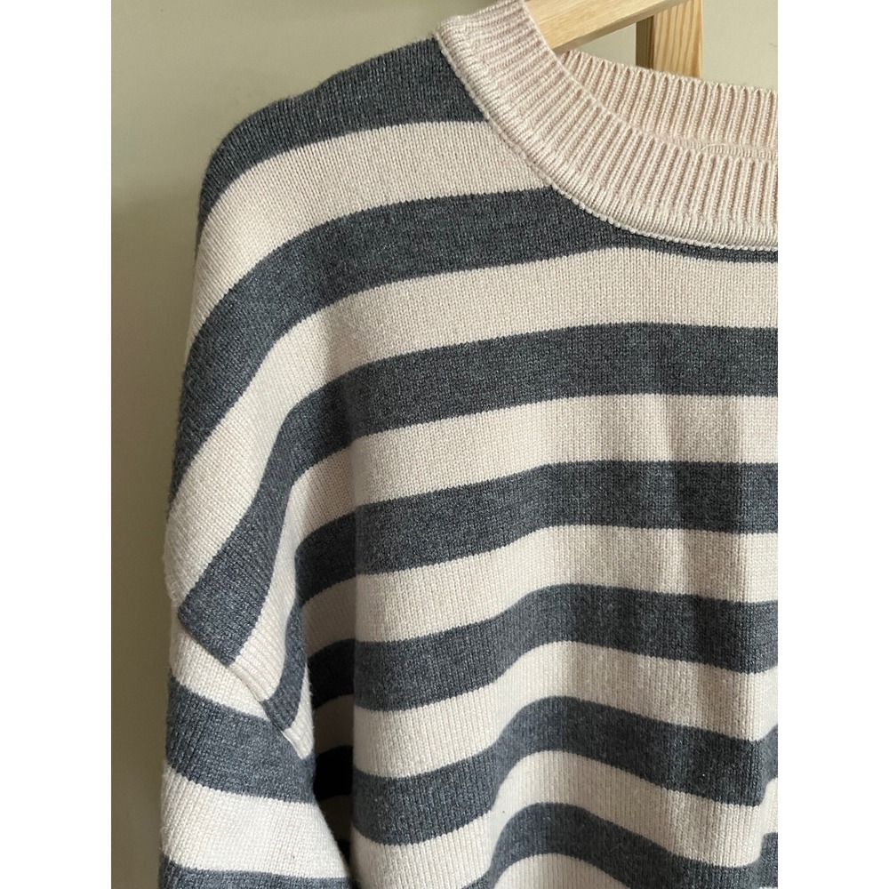 Entro Striped Knit Sweater Long Sleeve Crew Neck Cream Gray Size L